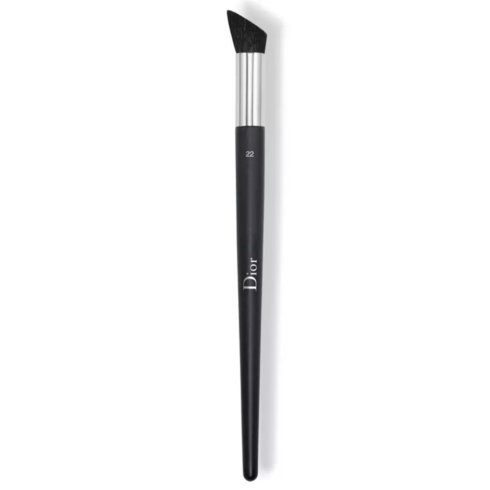Dior brush 22